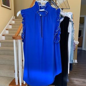 Robert Graham Silk Blue sleeveless top